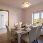 In 5538 Apartament