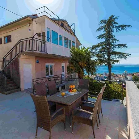 In 5538 Apartment Crikvenica