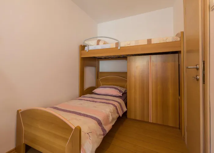 Appartement In 5538 Crikvenica